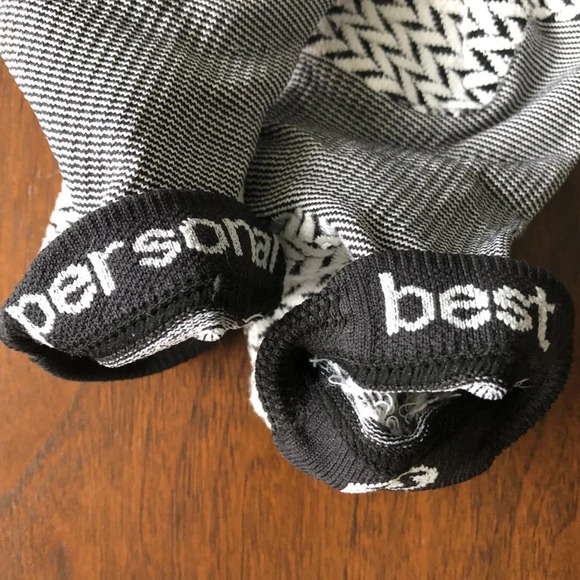 Lululemon Micropillow Tab Socks M/L + Athletica Training BlkGrey Headband Sz OS - Picture 6 of 7